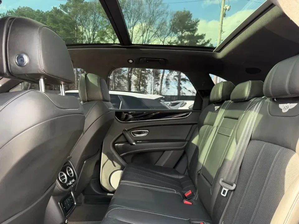 2019 Bentley Bentayga - Image 13 of 14