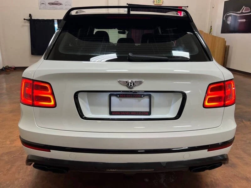 2019 Bentley Bentayga - Image 5 of 17