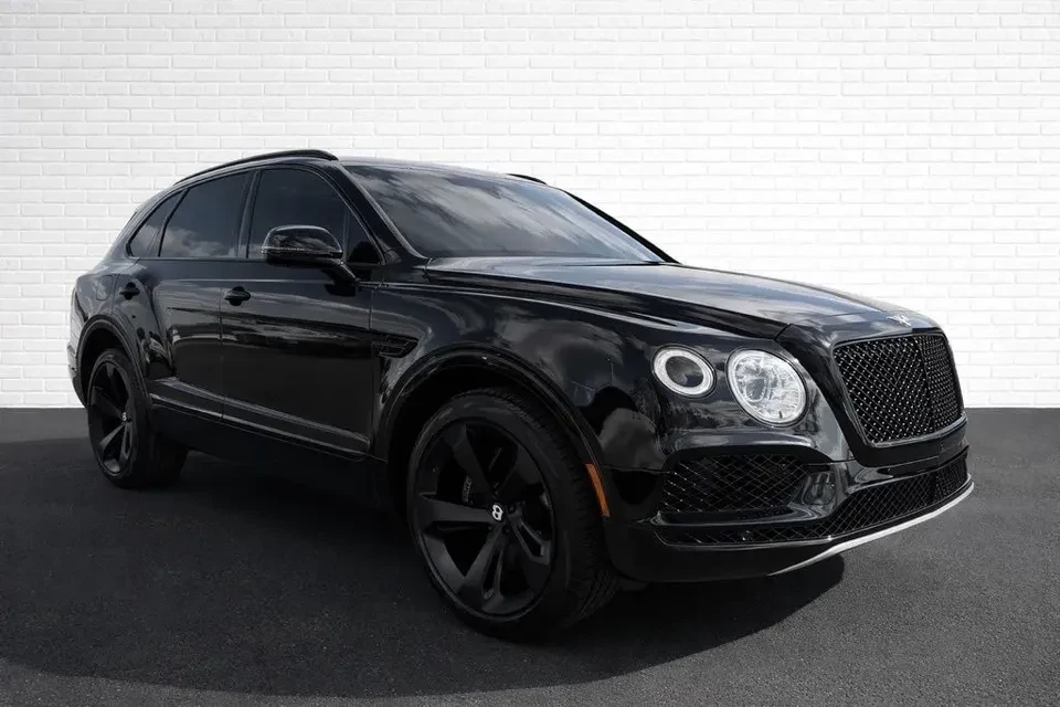 2019 Bentley Bentayga - Image 2 of 17