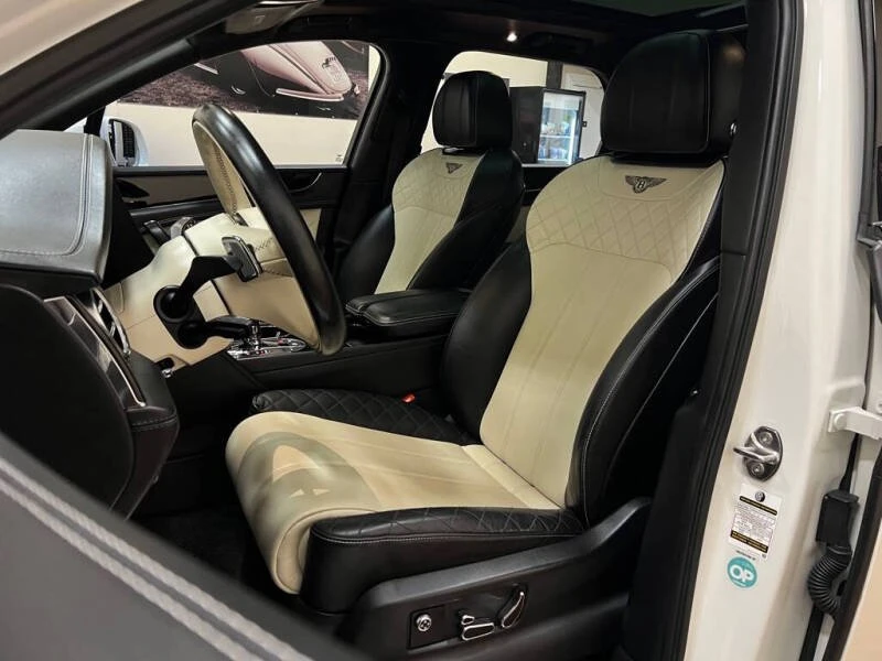 2019 Bentley Bentayga - Image 16 of 20