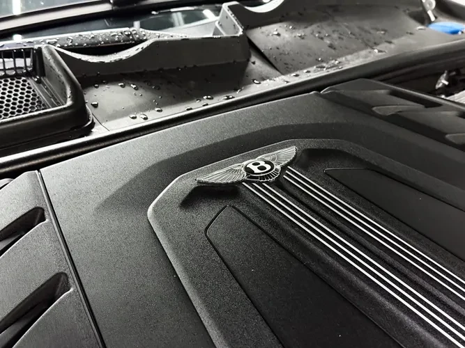 2019 Bentley Bentayga - Image 7 of 20