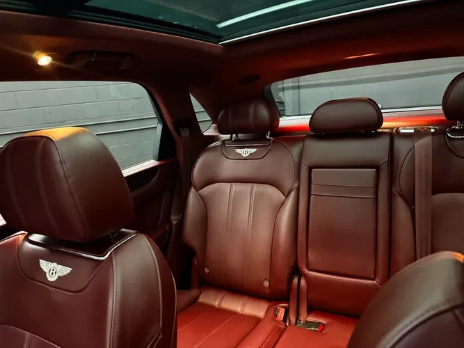 2019 Bentley Bentayga - Image 14 of 20