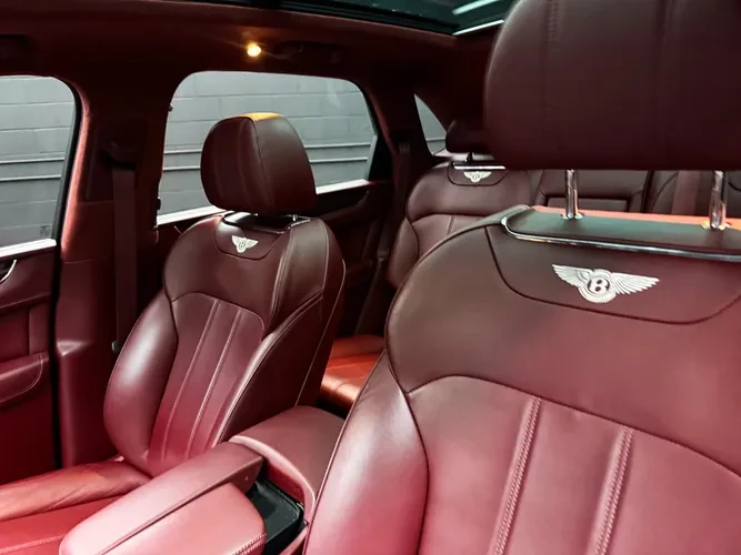 2019 Bentley Bentayga - Image 15 of 20