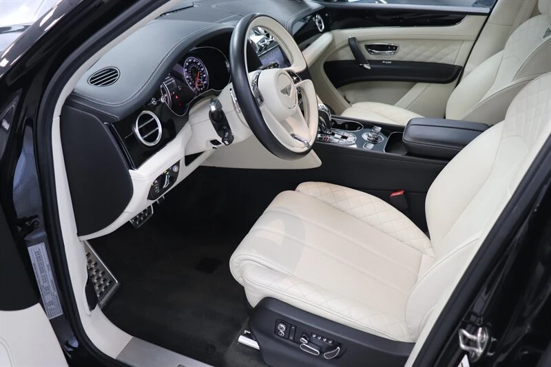 2019 Bentley Bentayga - Image 9 of 20
