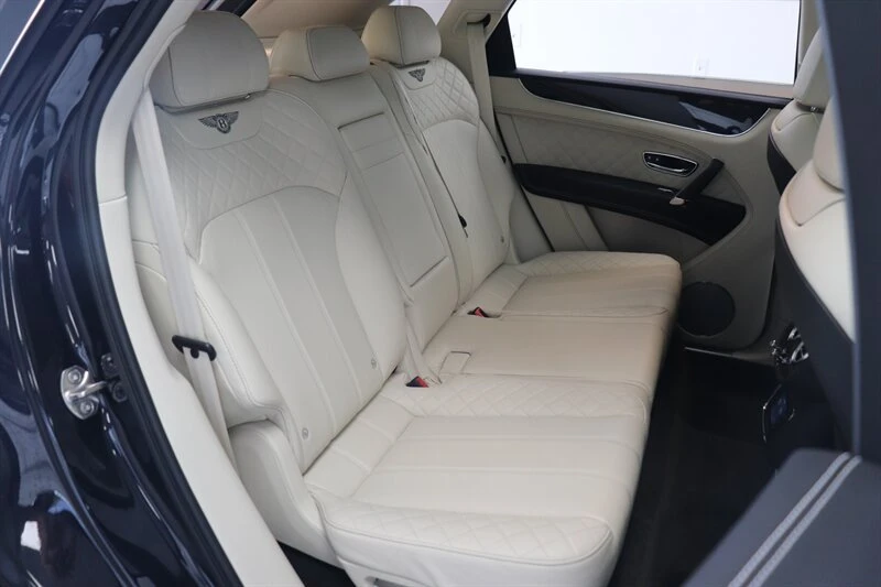 2019 Bentley Bentayga - Image 14 of 20