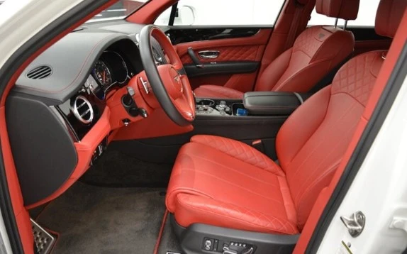 2019 Bentley Bentayga - Image 7 of 12