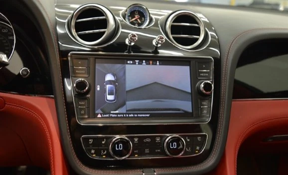 2019 Bentley Bentayga - Image 11 of 12