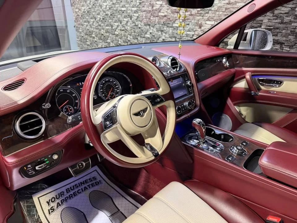 2019 Bentley Bentayga - Image 11 of 20