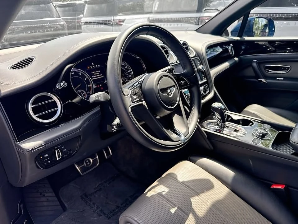2019 Bentley Bentayga - Image 10 of 20