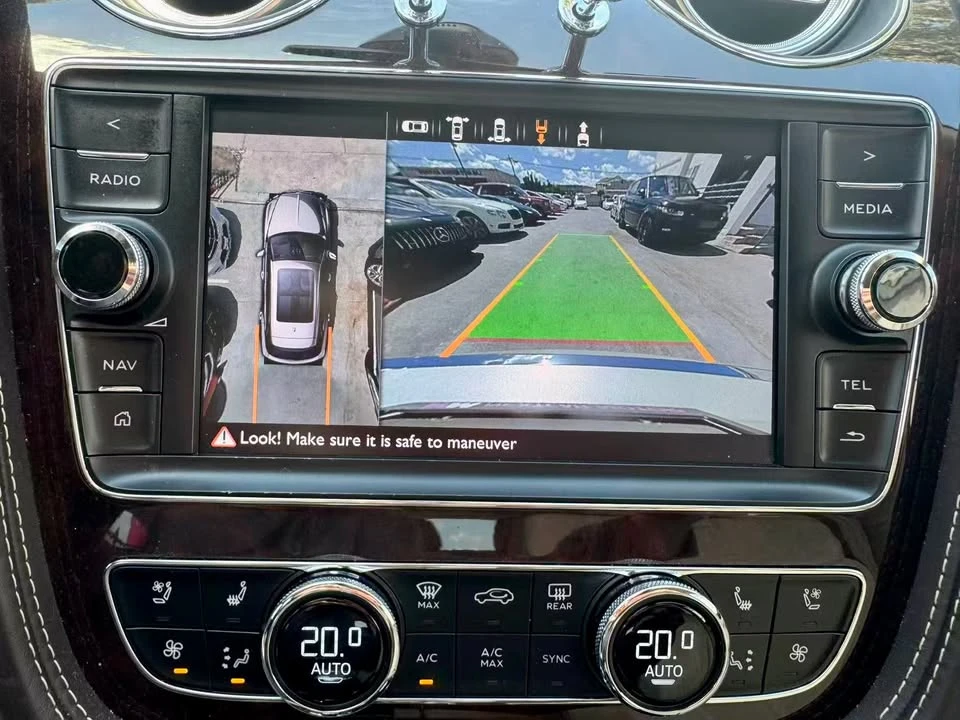 2019 Bentley Bentayga - Image 13 of 19