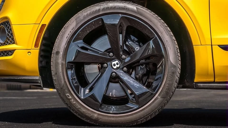 2019 Bentley Bentayga - Image 11 of 20