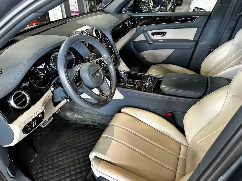 2019 Bentley Bentayga - Image 4 of 5
