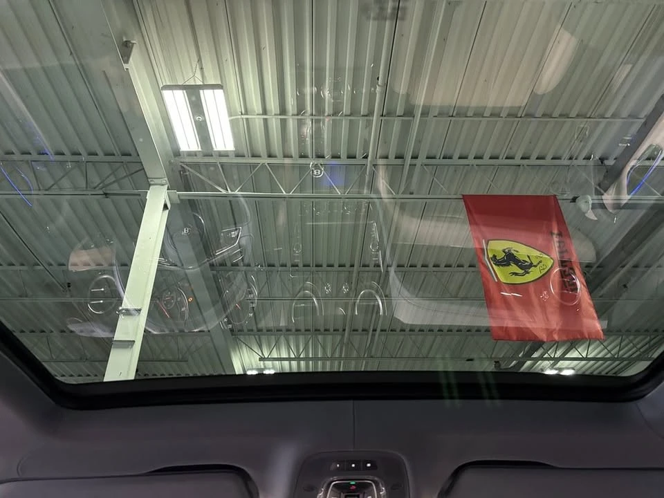 2019 Bentley Bentayga - Image 15 of 20