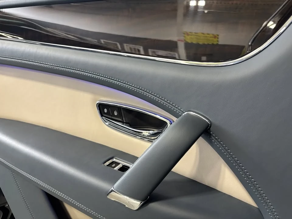 2019 Bentley Bentayga - Image 7 of 18