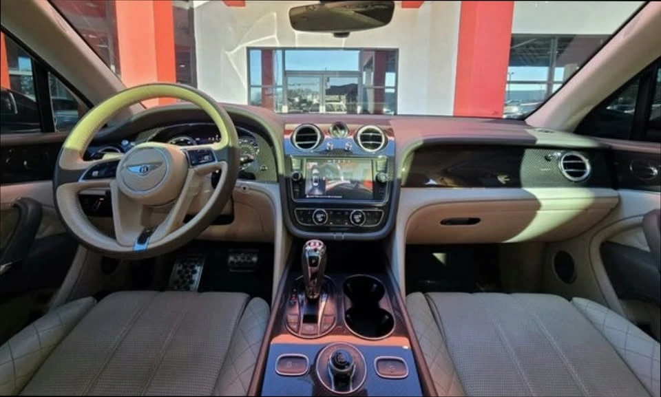 2019 Bentley Bentayga - Image 13 of 15