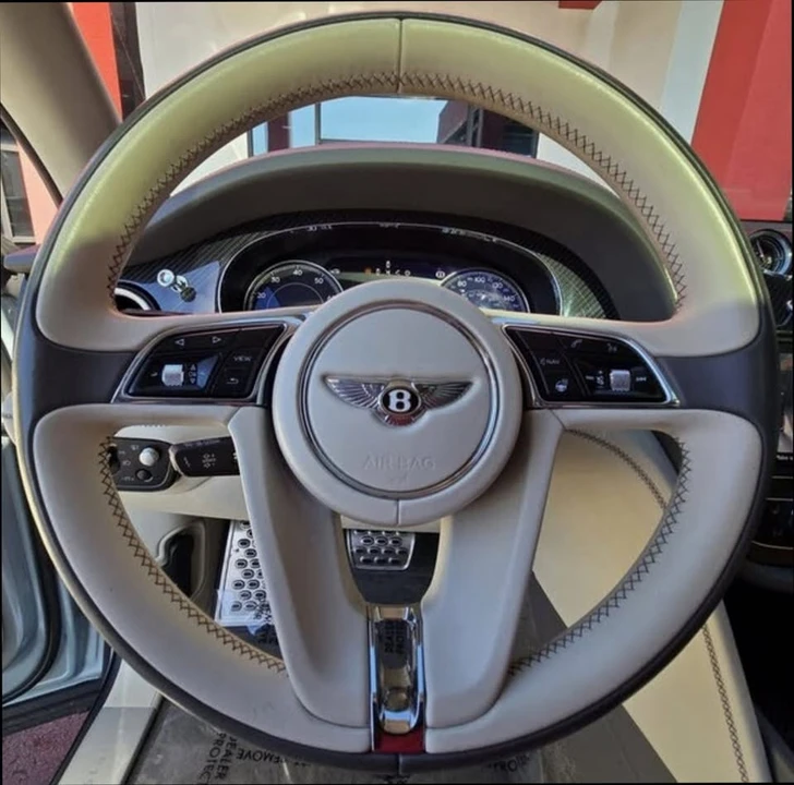 2019 Bentley Bentayga - Image 15 of 15
