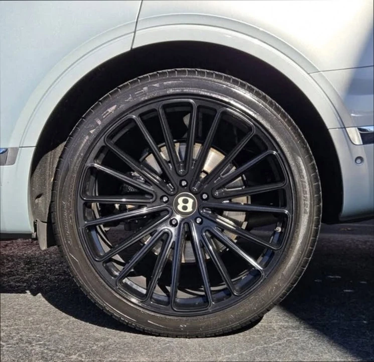 2019 Bentley Bentayga - Image 5 of 15