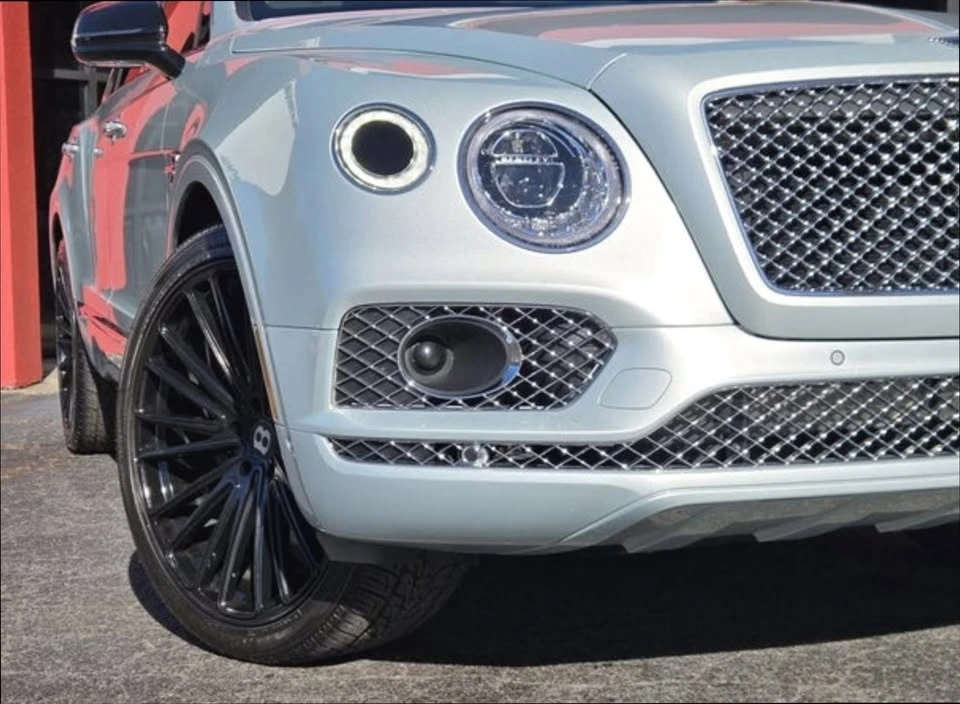 2019 Bentley Bentayga - Image 7 of 15