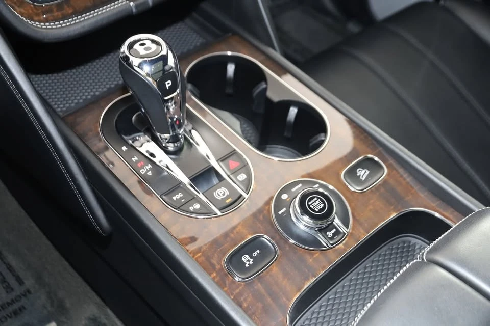 2019 Bentley Bentayga - Image 15 of 20