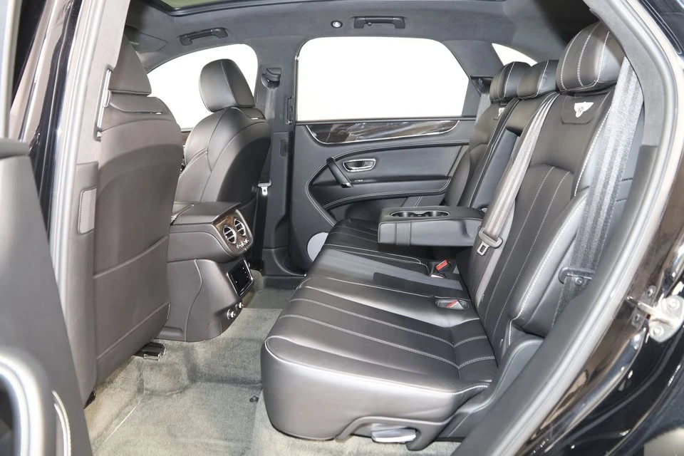 2019 Bentley Bentayga - Image 18 of 20