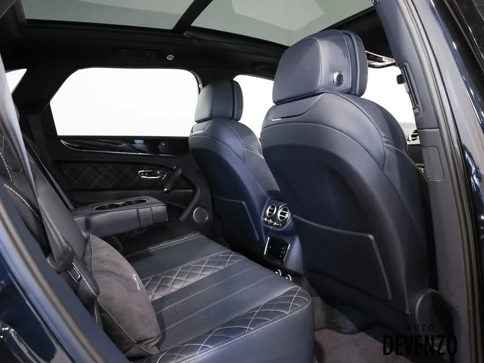 2019 Bentley Bentayga - Image 8 of 19