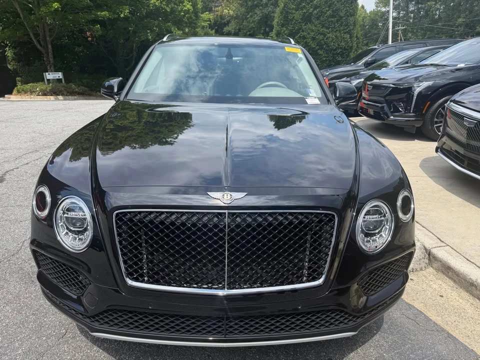 2019 Bentley Bentayga - Image 2 of 7