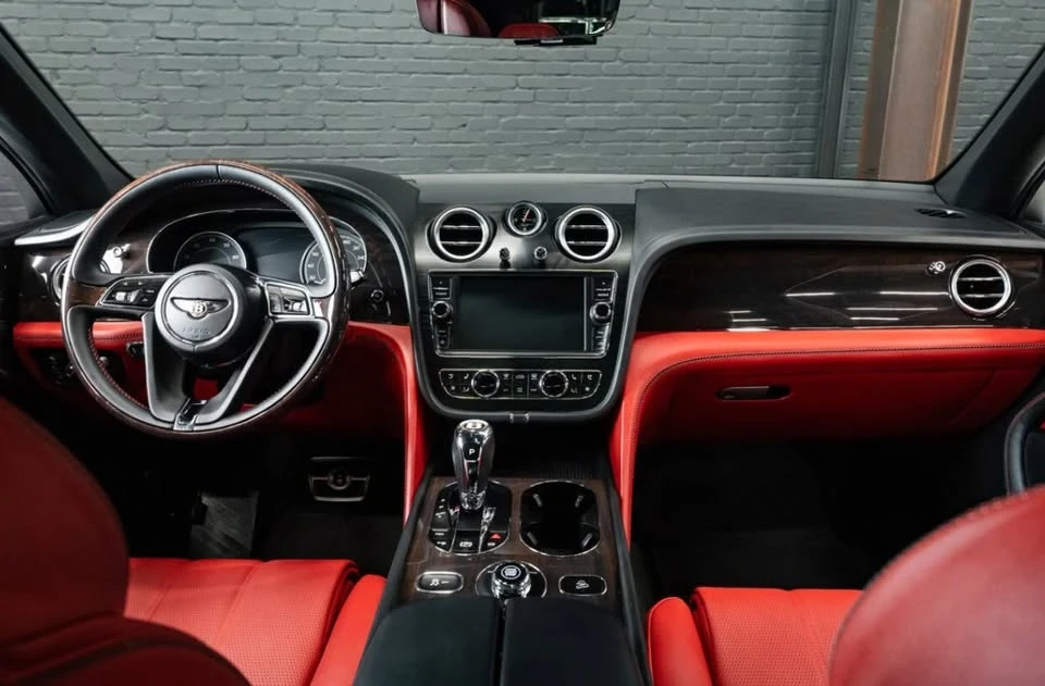2019 Bentley Bentayga - Image 5 of 9