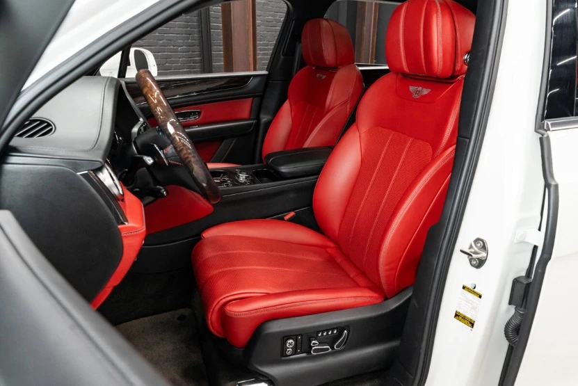2019 Bentley Bentayga - Image 6 of 8