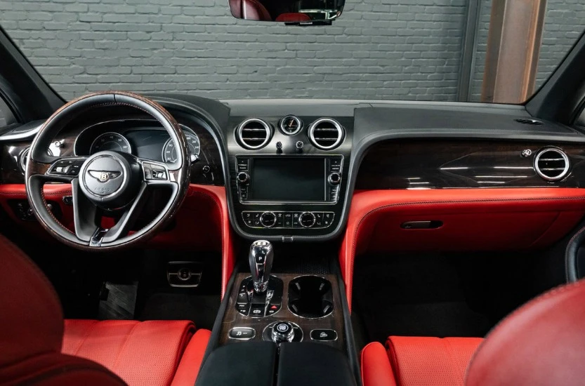 2019 Bentley Bentayga - Image 5 of 8