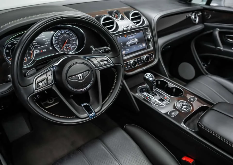 2019 Bentley Bentayga - Image 18 of 20