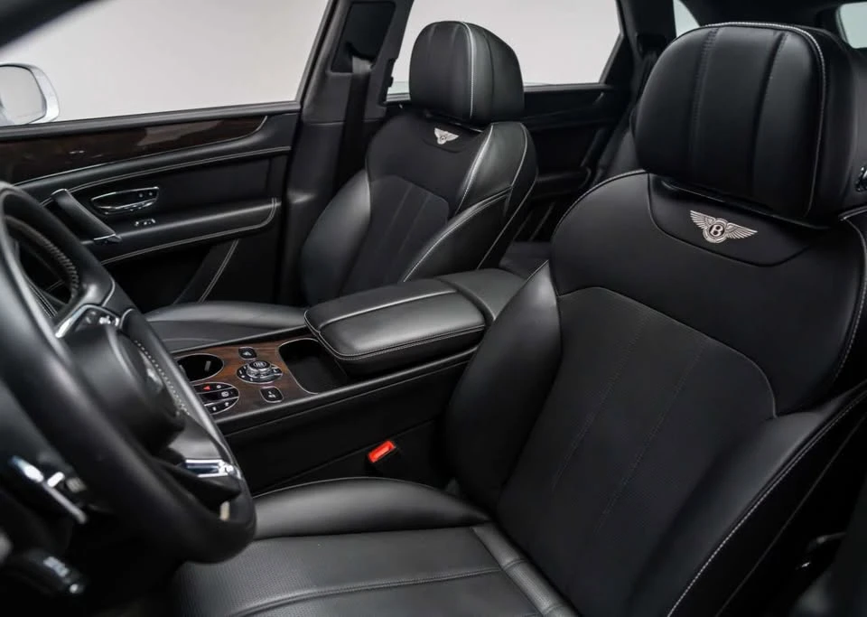 2019 Bentley Bentayga - Image 17 of 20
