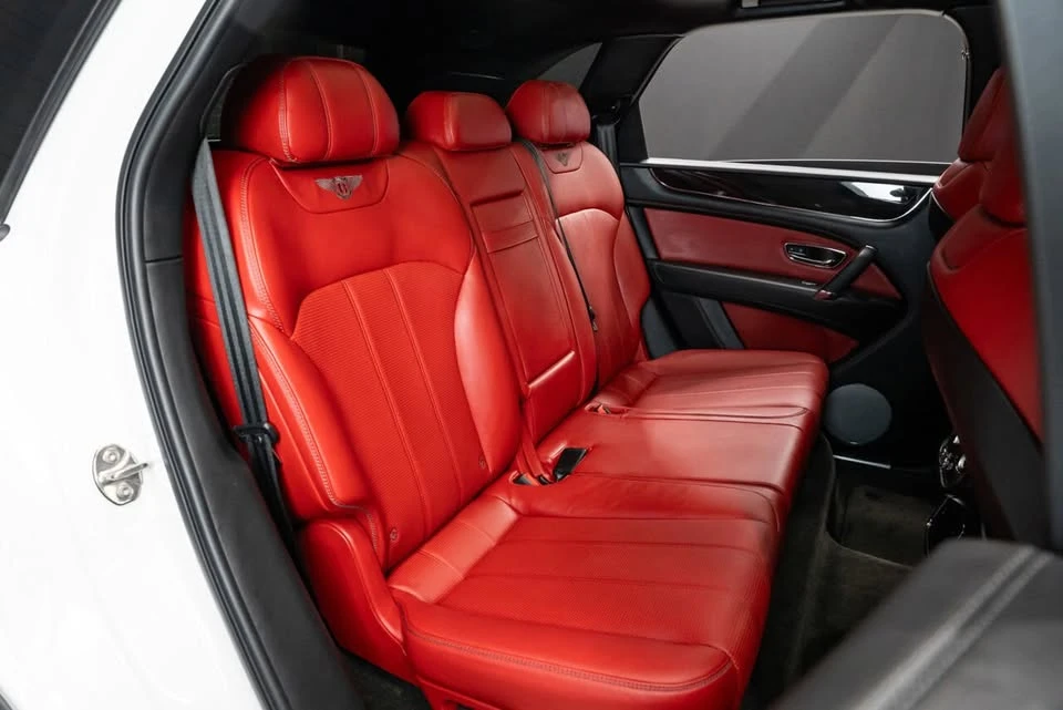 2019 Bentley Bentayga - Image 7 of 8