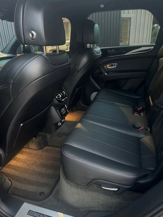 2019 Bentley Bentayga - Image 7 of 8