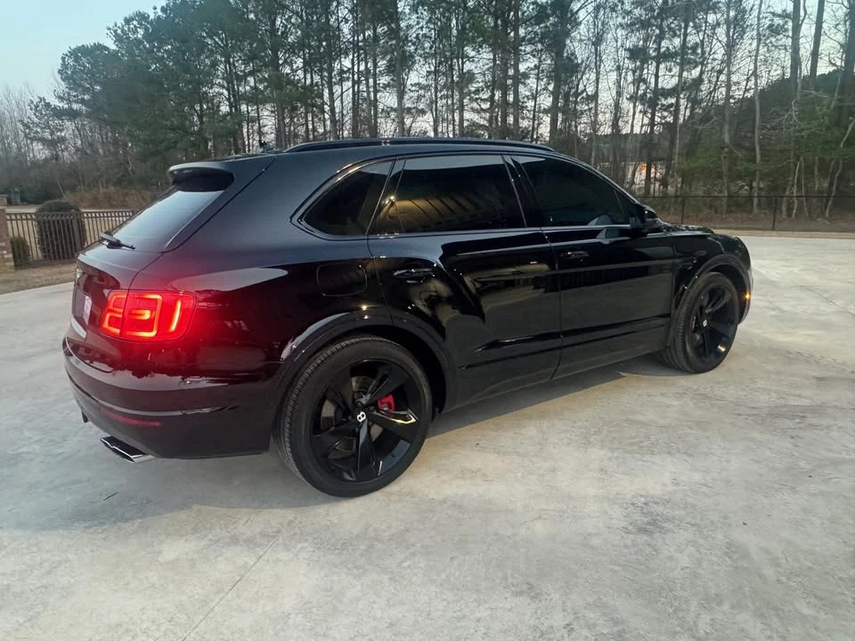 2019 Bentley Bentayga - Image 2 of 8