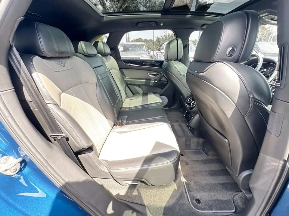 2019 Bentley Bentayga - Image 8 of 11