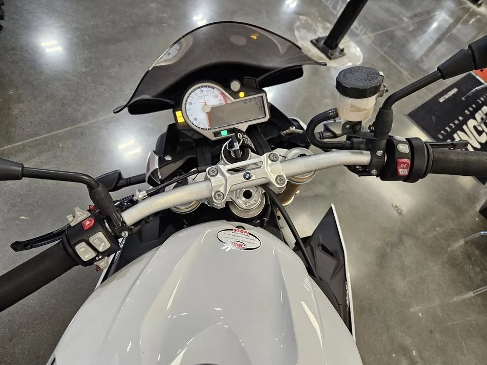 2019 BMW S1000 - Image 7 of 8