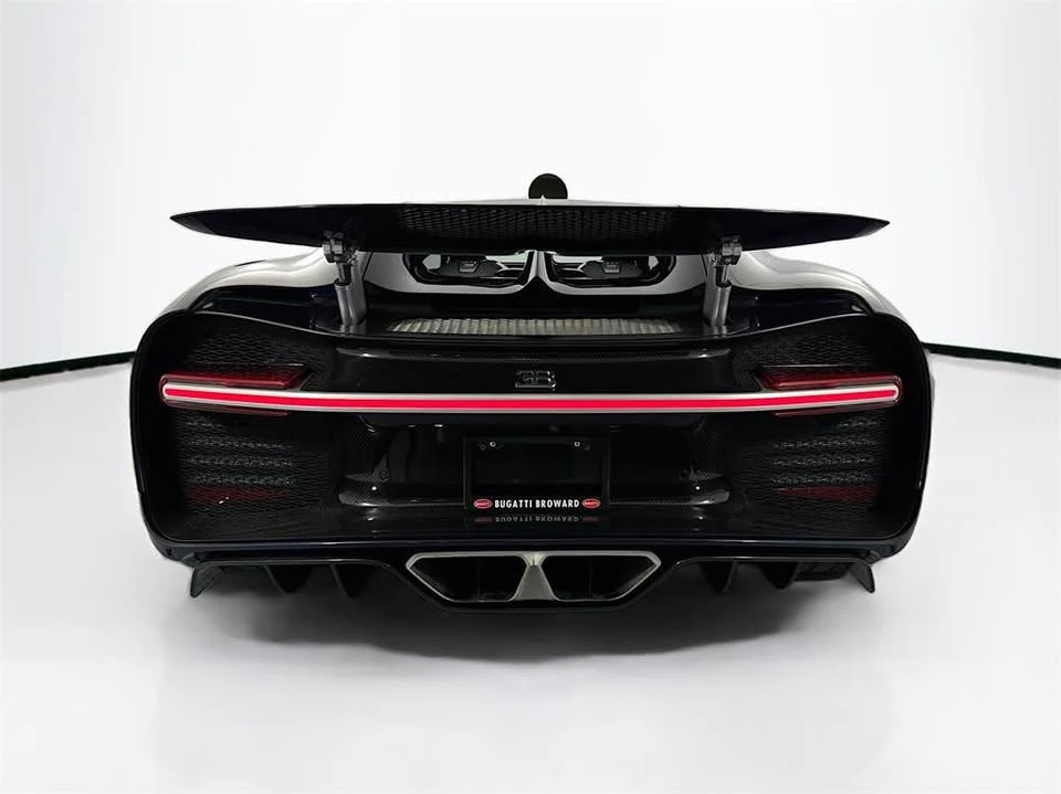 2019 Bugatti Chiron Sport - Image 6 of 17