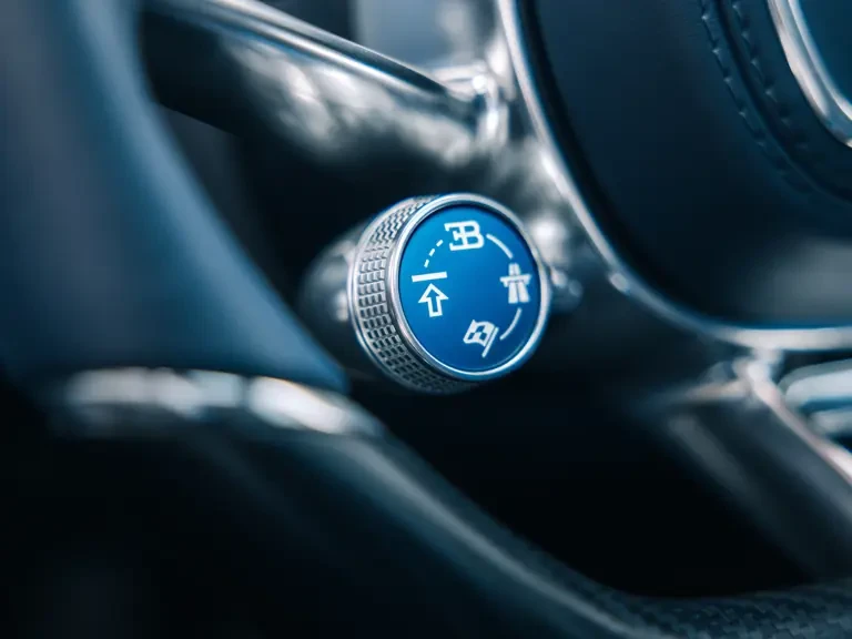 2019 Bugatti Chiron Sport - Image 31 of 31