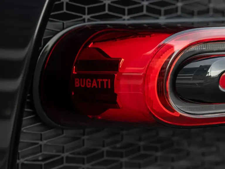 2019 Bugatti Chiron Sport - Image 21 of 31