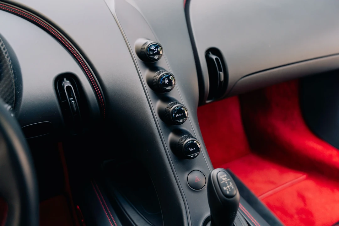 2019 Bugatti Chiron Sport - Image 31 of 31
