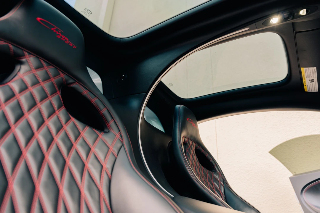 2019 Bugatti Chiron Sport - Image 16 of 31