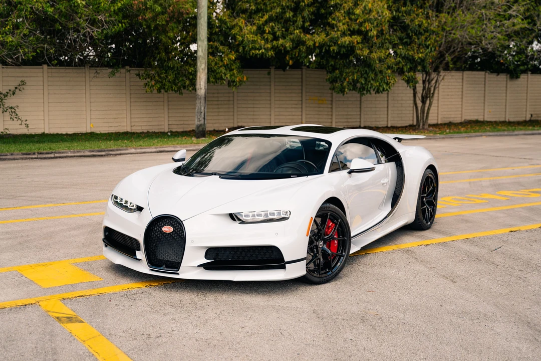 2019 Bugatti Chiron Sport - Image 2 of 31