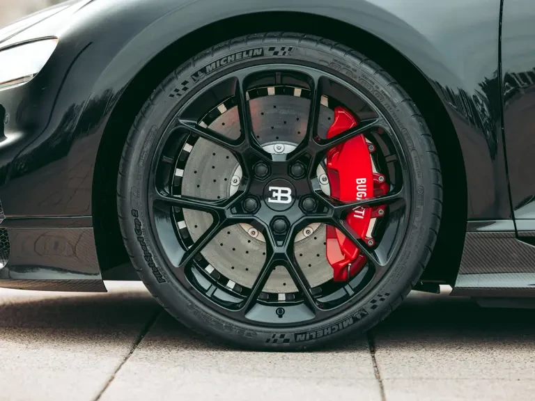 2019 Bugatti Chiron - Image 13 of 31