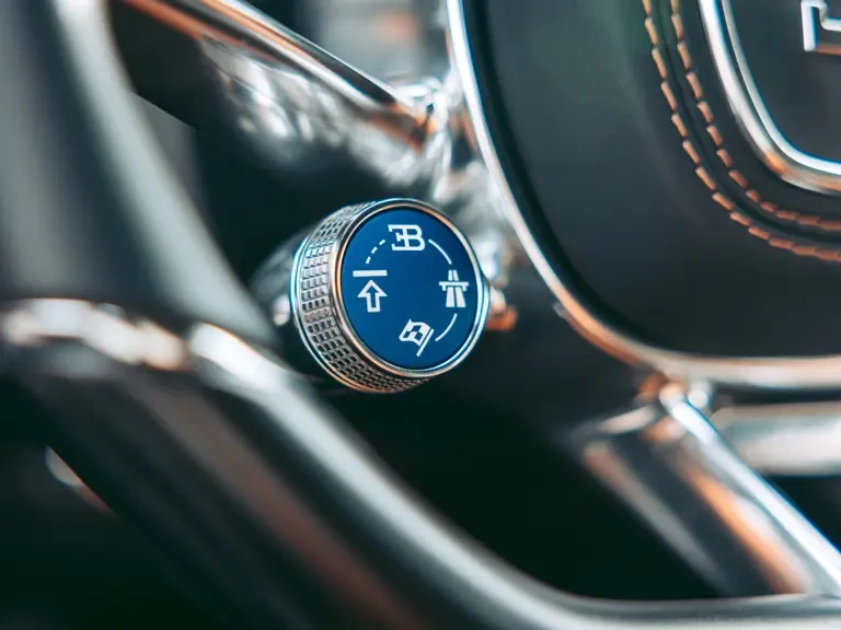 2019 Bugatti Chiron - Image 28 of 31