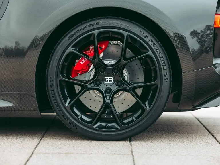 2019 Bugatti Chiron - Image 20 of 31
