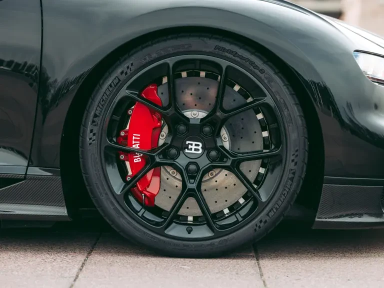 2019 Bugatti Chiron - Image 17 of 31