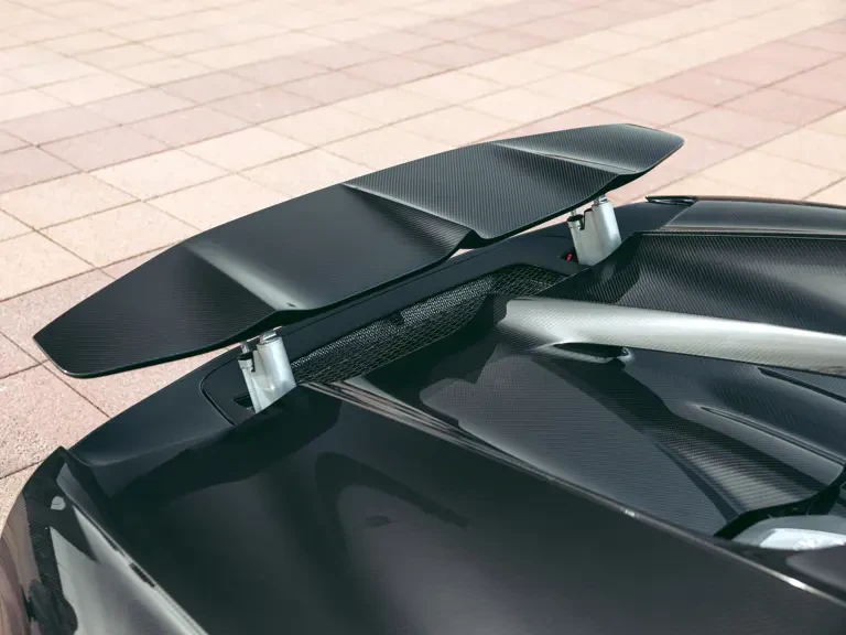 2019 Bugatti Chiron - Image 11 of 31