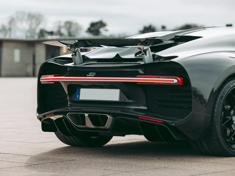 2019 Bugatti Chiron - Image 16 of 31