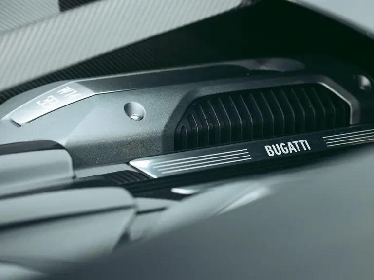 2019 Bugatti Chiron - Image 4 of 31
