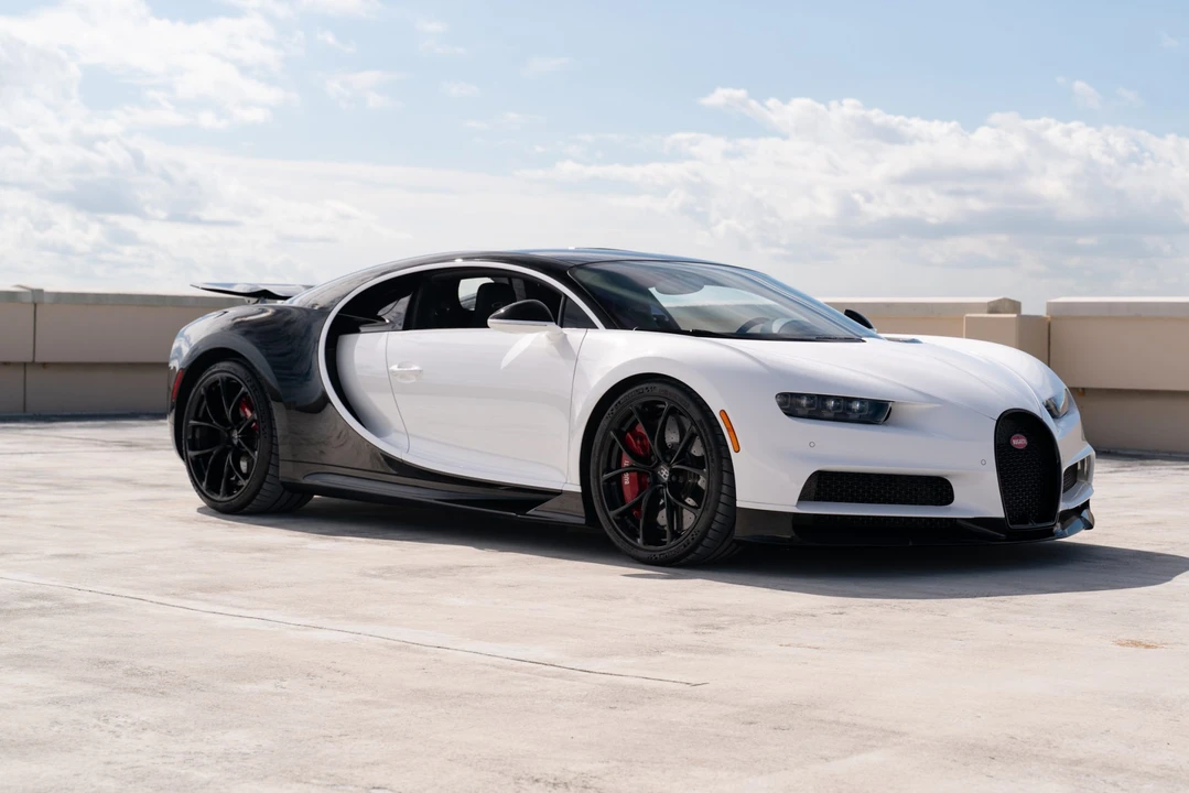 2019 Bugatti Chiron - Image 14 of 31